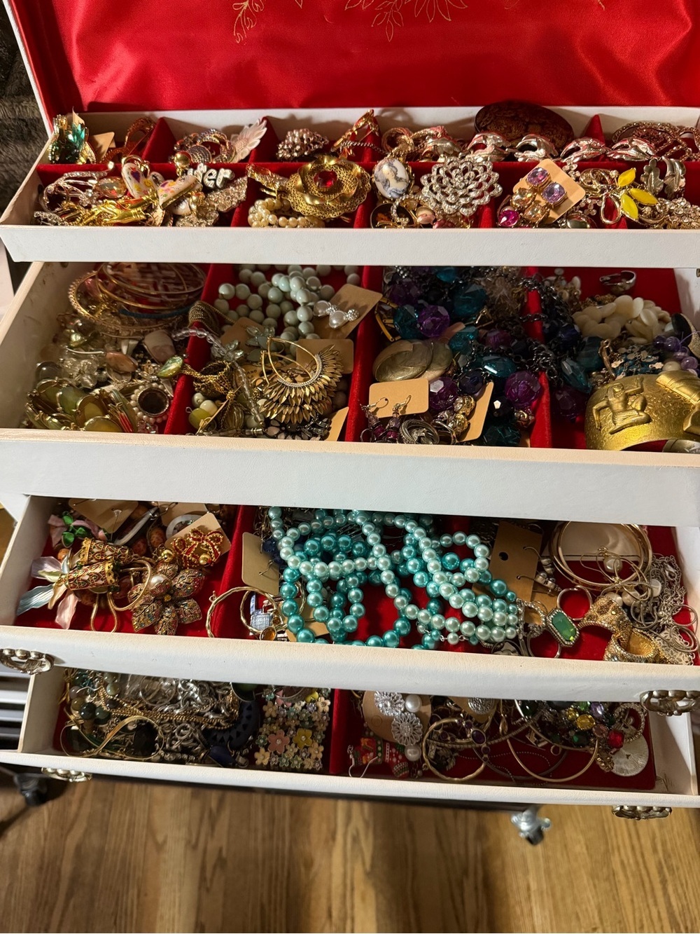 Vintage 4 Level Jewelry box full of Ready to Wear jewelry